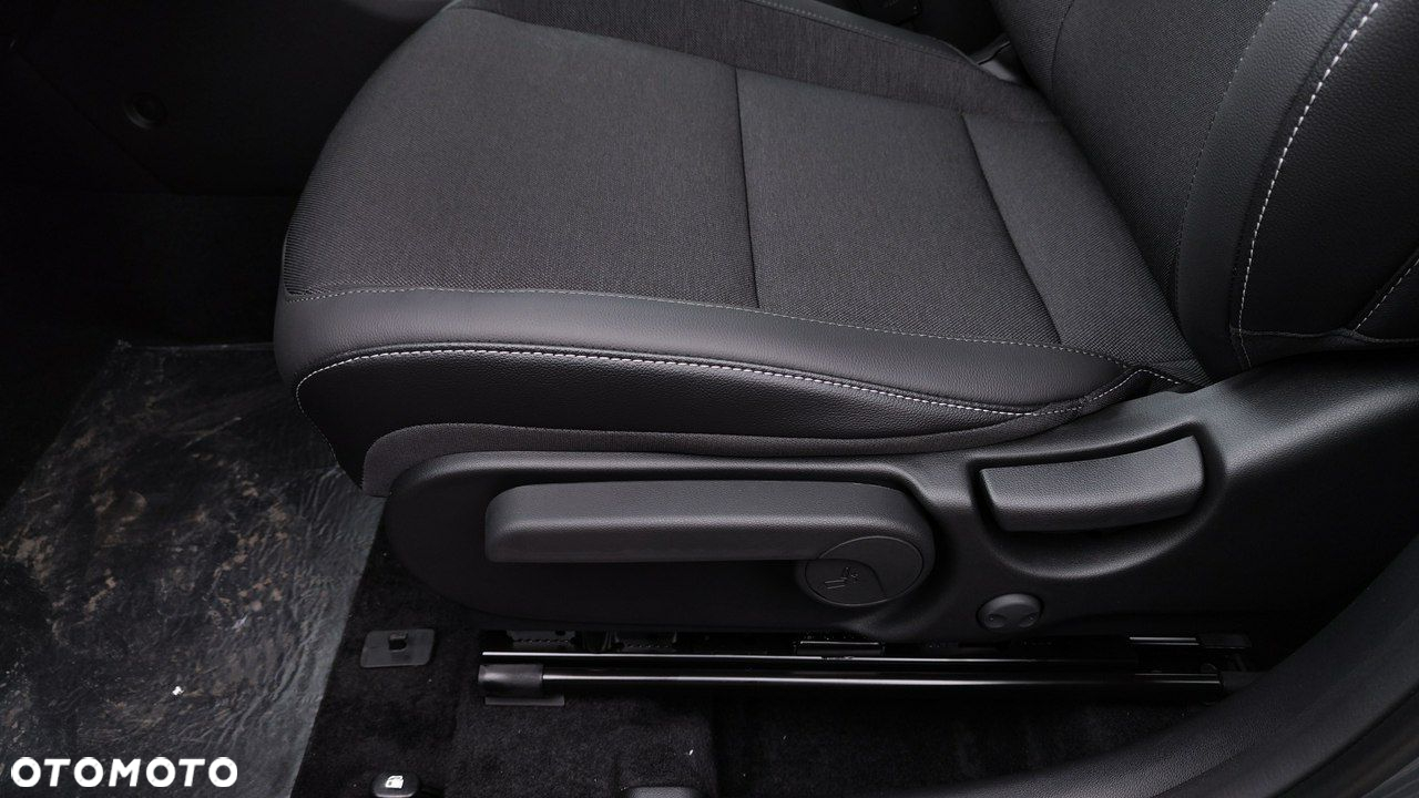 Hyundai Kona - 8
