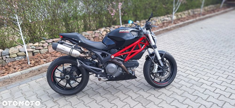 Ducati Monster - 1