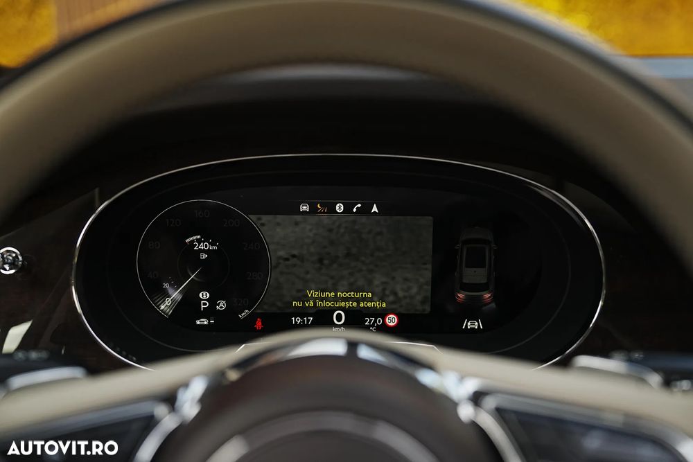 Bentley Bentayga - 37