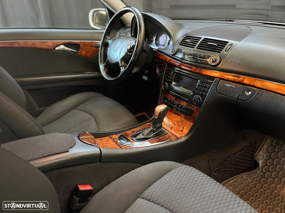 Mercedes-Benz E 220 CDI Auto Elegance - 10