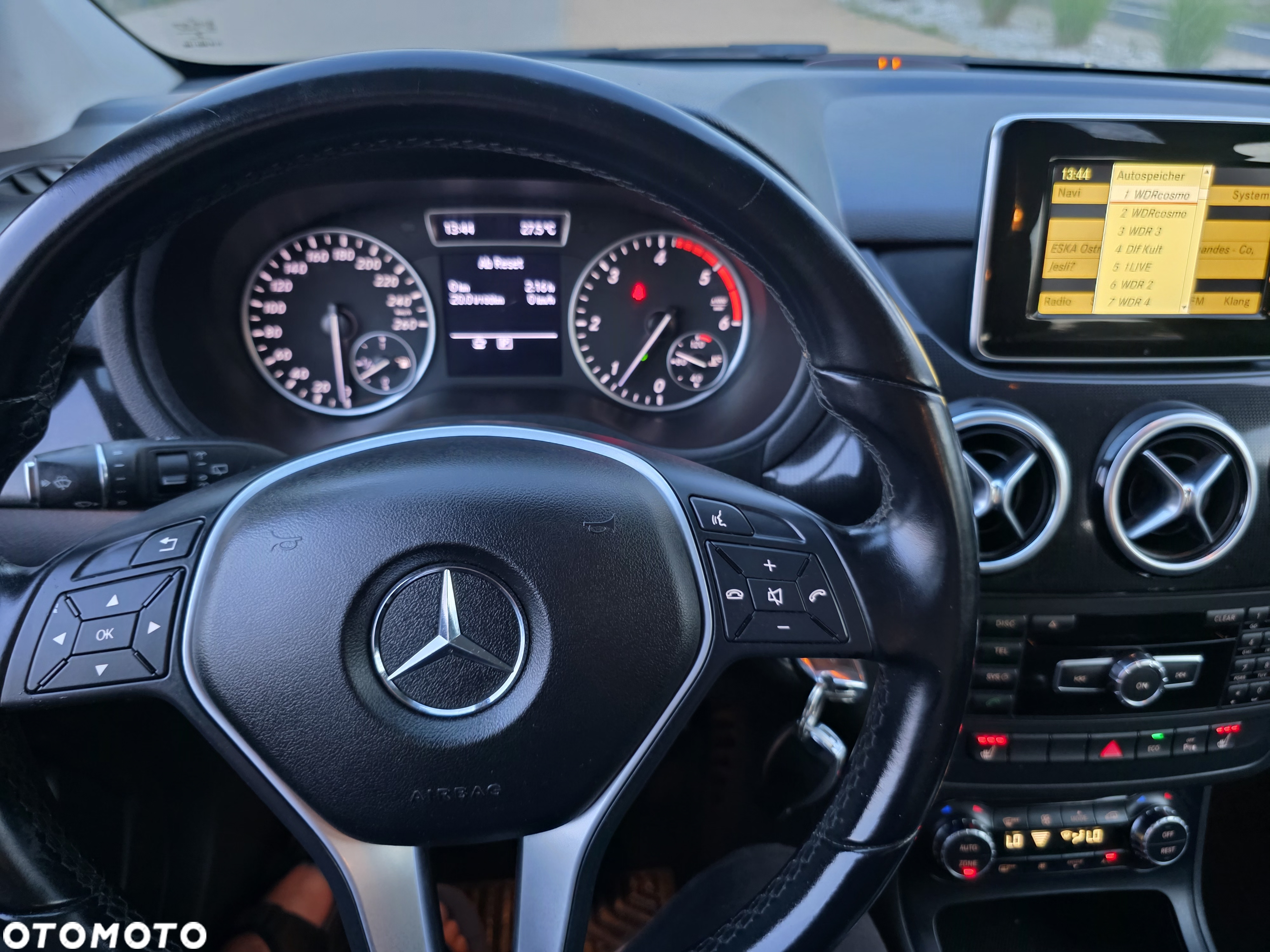 Mercedes-Benz Klasa B 200 CDI (BlueEFFICIENCY) - 23