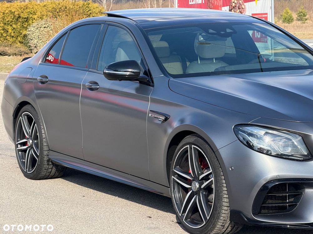 Mercedes-Benz Klasa E AMG 63 S 4Matic AMG Speedshift 9G-MCT Edition 1 - 37