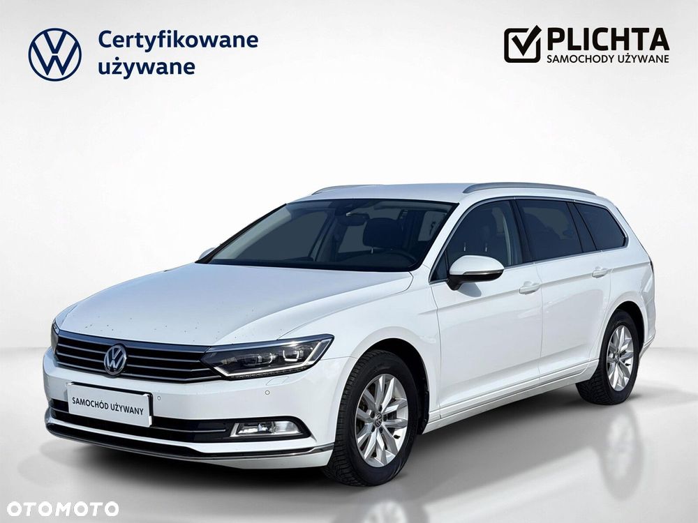 Volkswagen Passat - 1