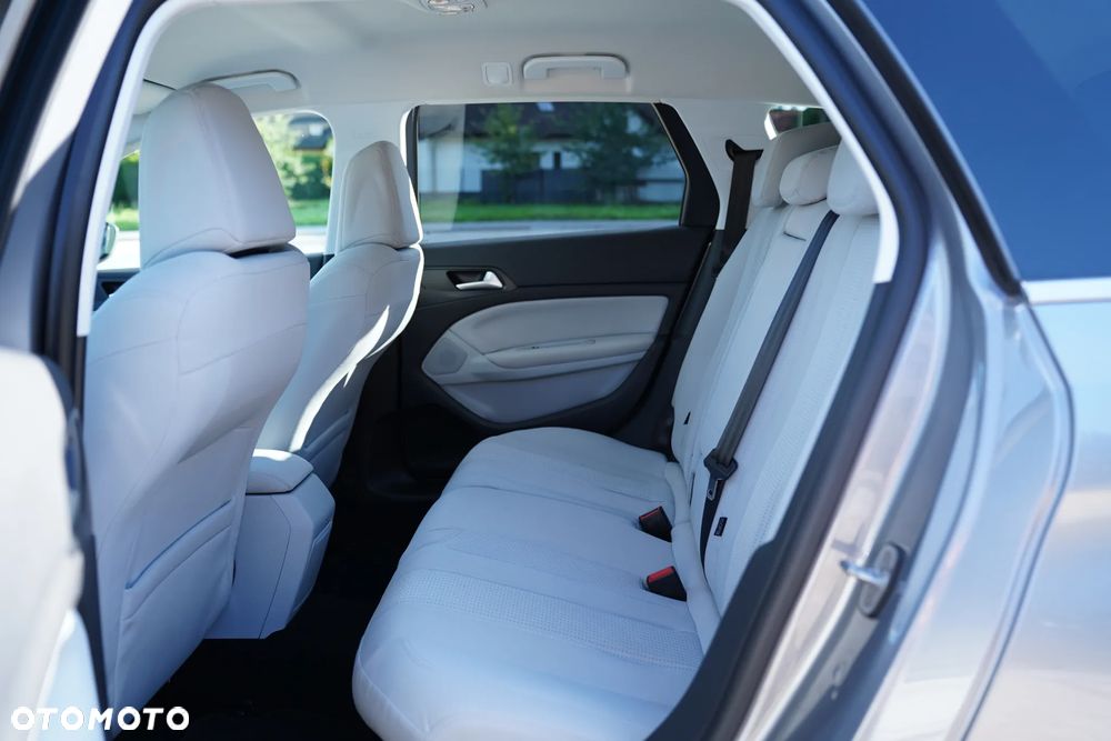 Peugeot 308 SW BlueHDi 150 EAT6 Stop & Start Allure - 22