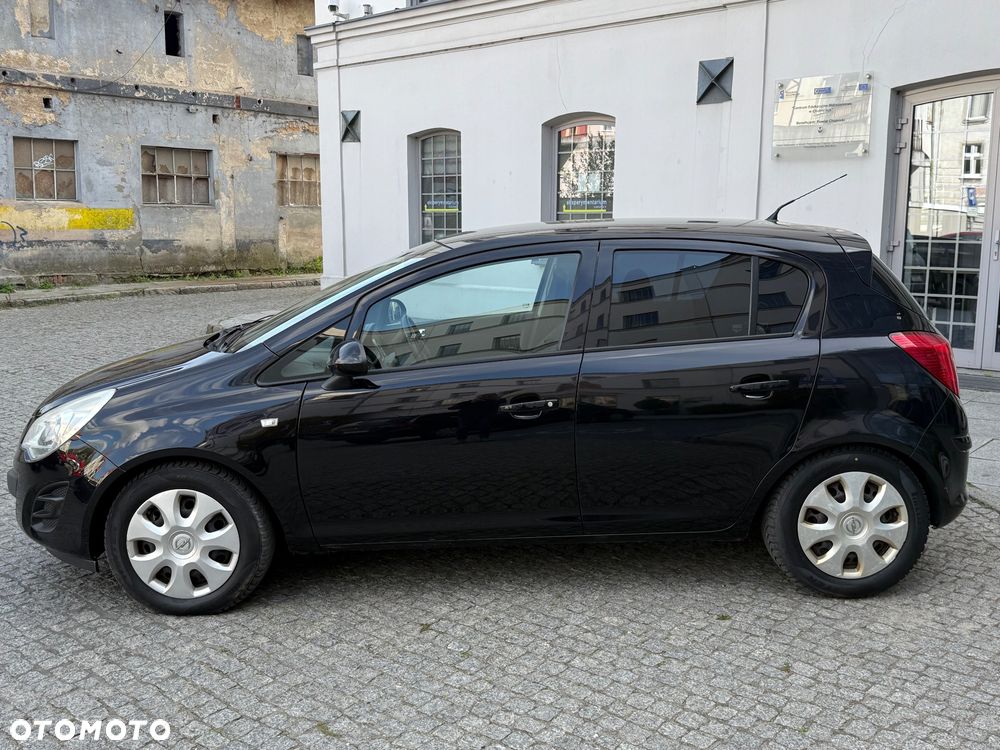 Opel Corsa 1.2 16V Cosmo - 9