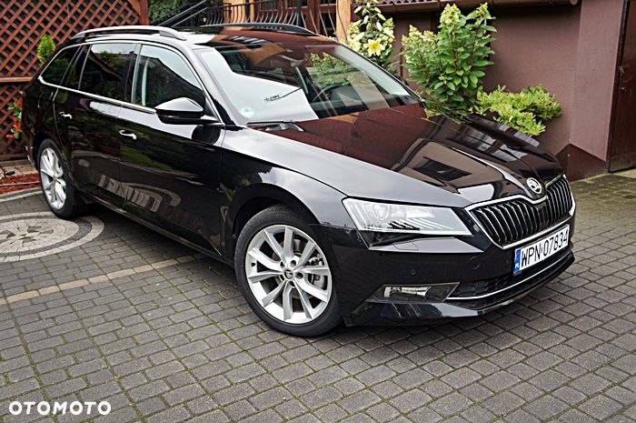 Skoda Superb 2.0 TDI DSG Sportline - 17