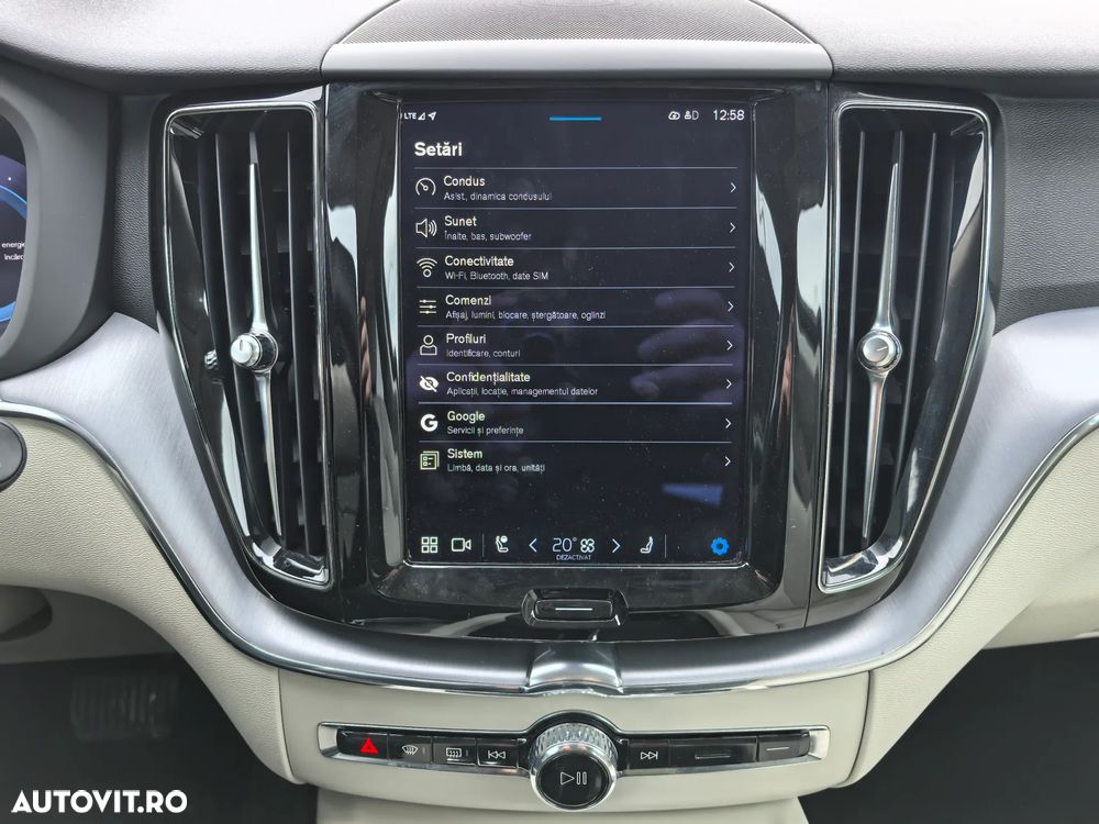 Volvo XC 60 T8 AWD Recharge Geartronic Inscription Expression - 18