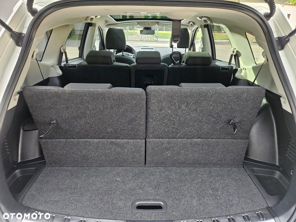 Nissan Qashqai+2 2.0 360 - 17