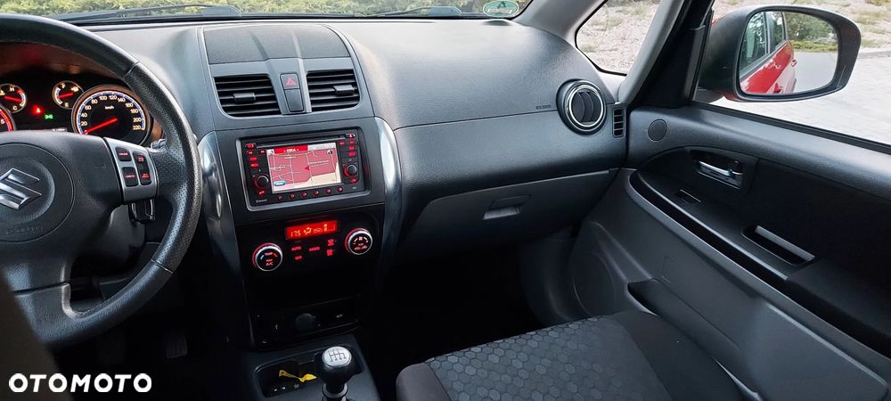 Suzuki SX4 2.0 DDiS 4x4 Style - 37