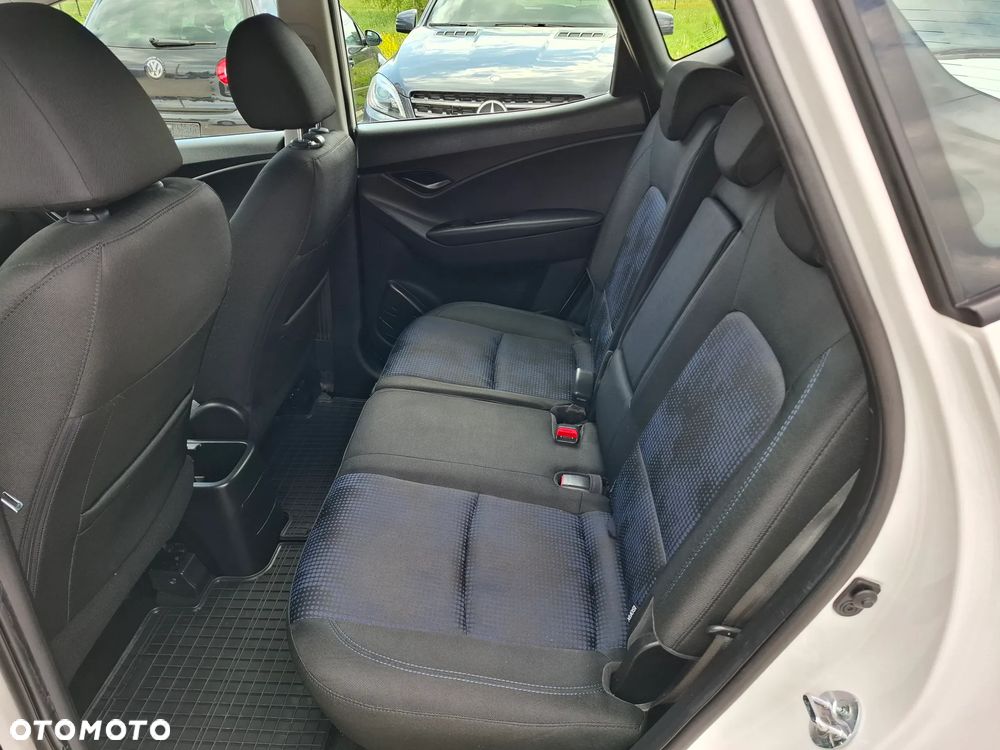 Hyundai ix20 1.4 UEFA EURO 2012 Edition - 13
