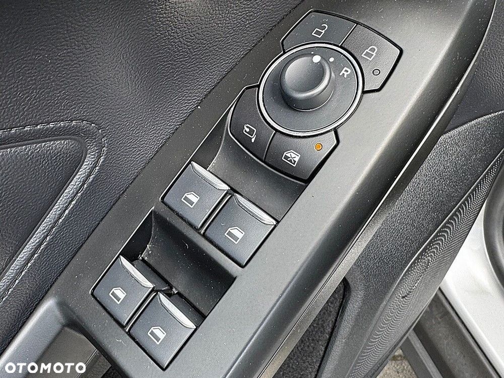 Ford Focus 1.0 EcoBoost Titanium - 19