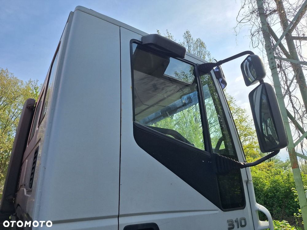 Iveco Trakker 310 6X4 + Hr Fassi F 220 - 28