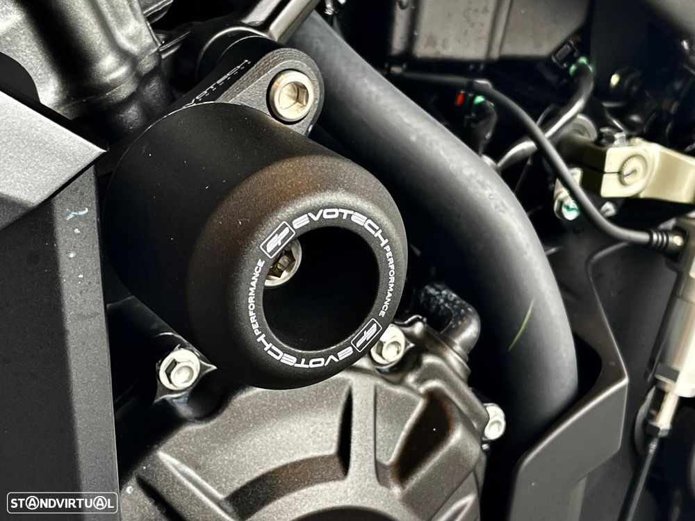 Honda CBR 650R E-CLUTCH - 6