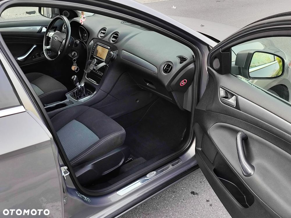 Ford Mondeo 1.6 T Titanium - 11