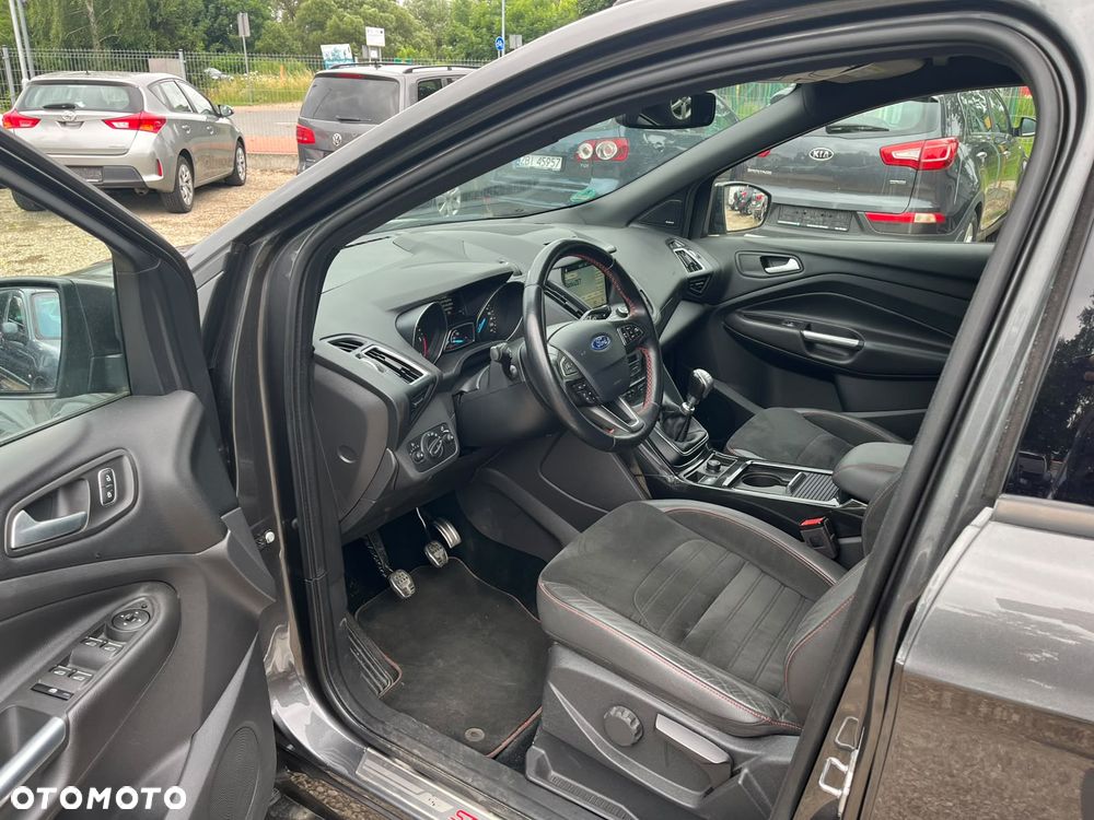 Ford Kuga 2.0 TDCi AWD ST-Line - 14
