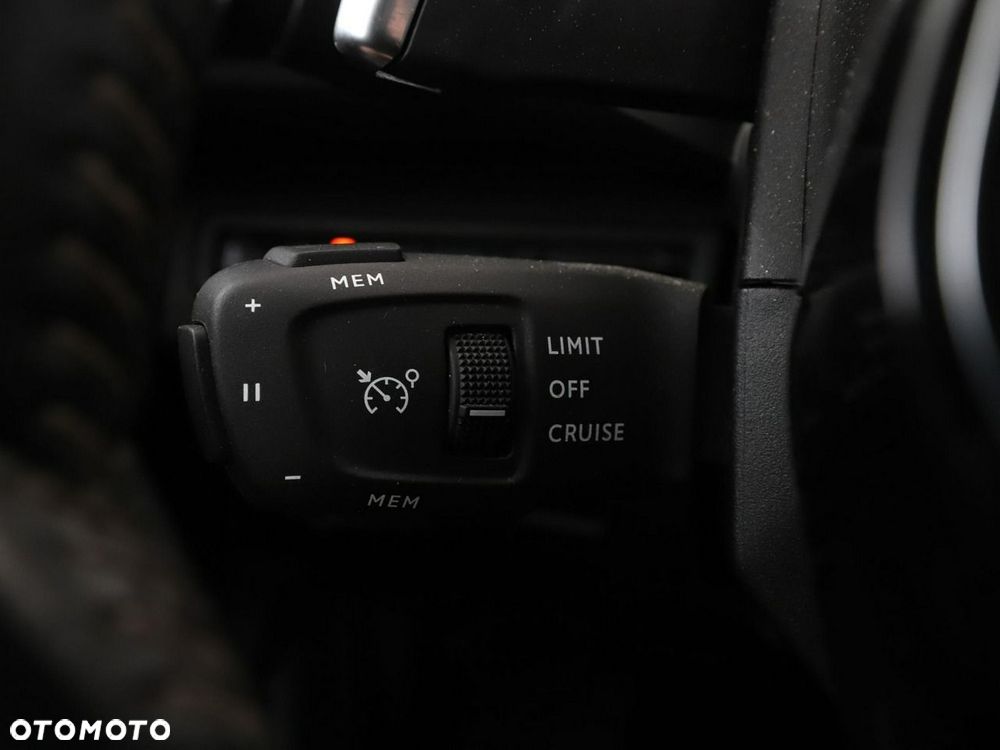Peugeot 3008 1.2 PureTech Active S&S EAT8 - 35