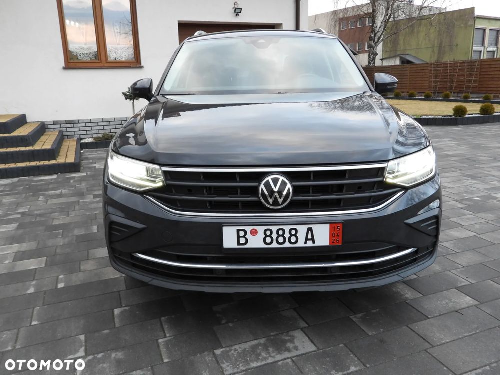 Volkswagen Tiguan - 18