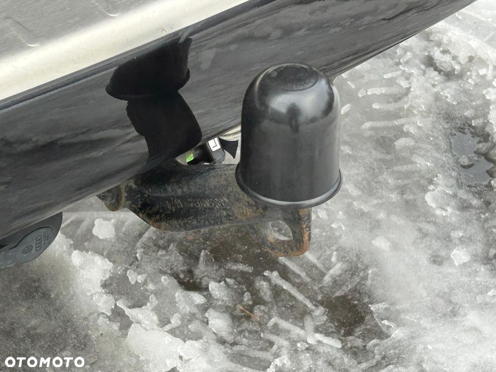 Volkswagen Multivan - 37