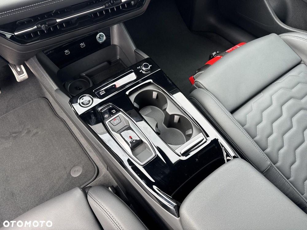 Audi A6 Sportback e-tron - 16