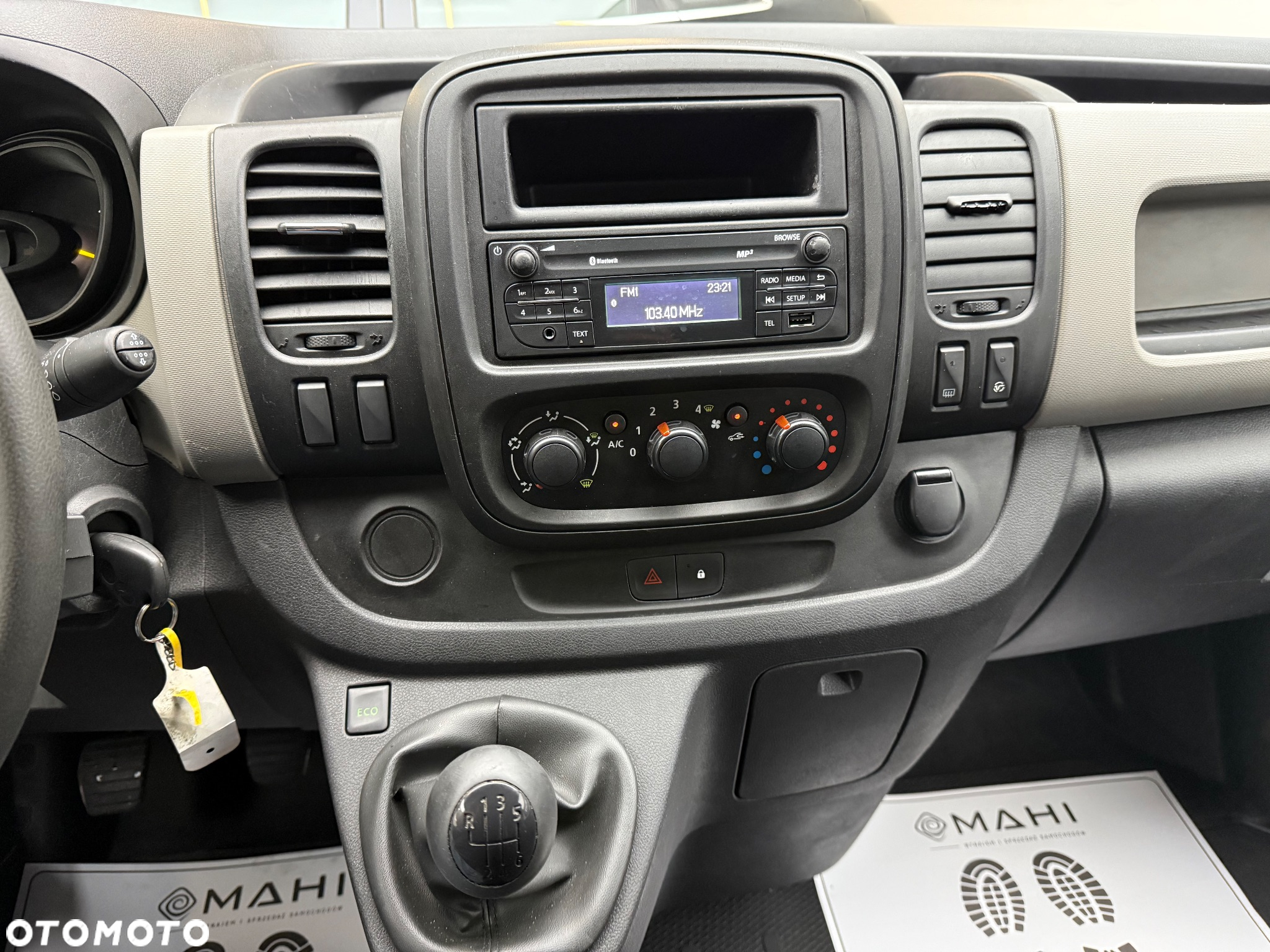 Renault Trafic - 21