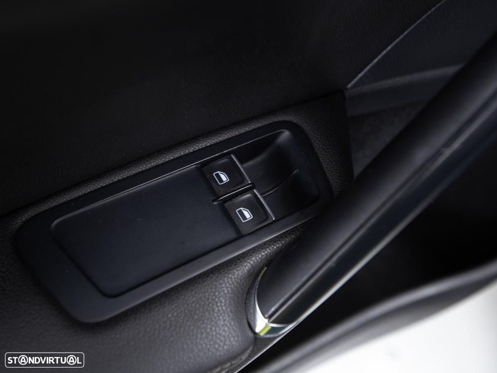 VW Golf 2.0 TSI R DSG - 17
