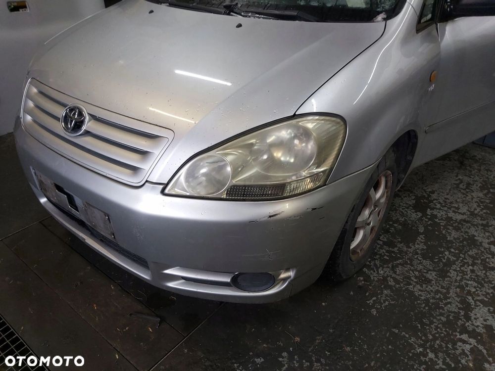 Avensis Verso 01-06r pas tył lewy prawy tylny III 3 rząd - 8