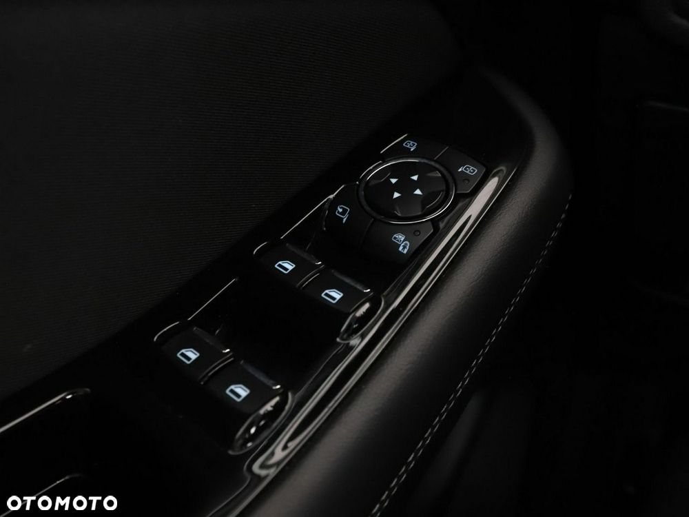 Ford S-Max 2.0 EcoBlue Titanium - 37