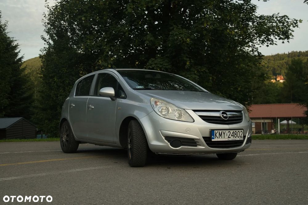 Opel Corsa 1.4 16V Enjoy - 1