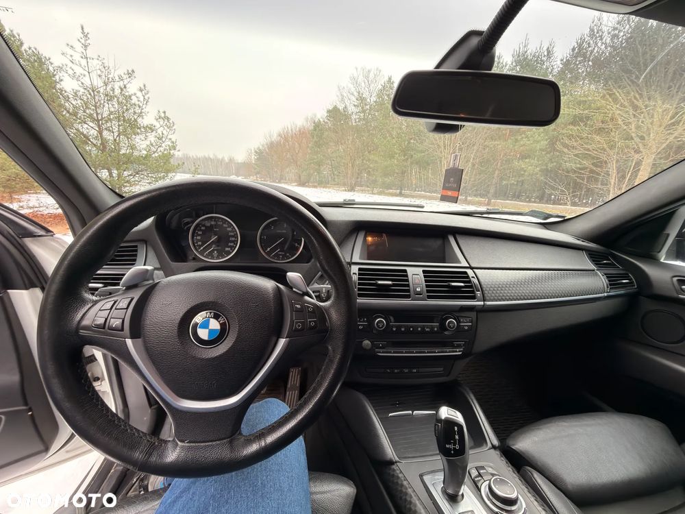 BMW X6 - 12
