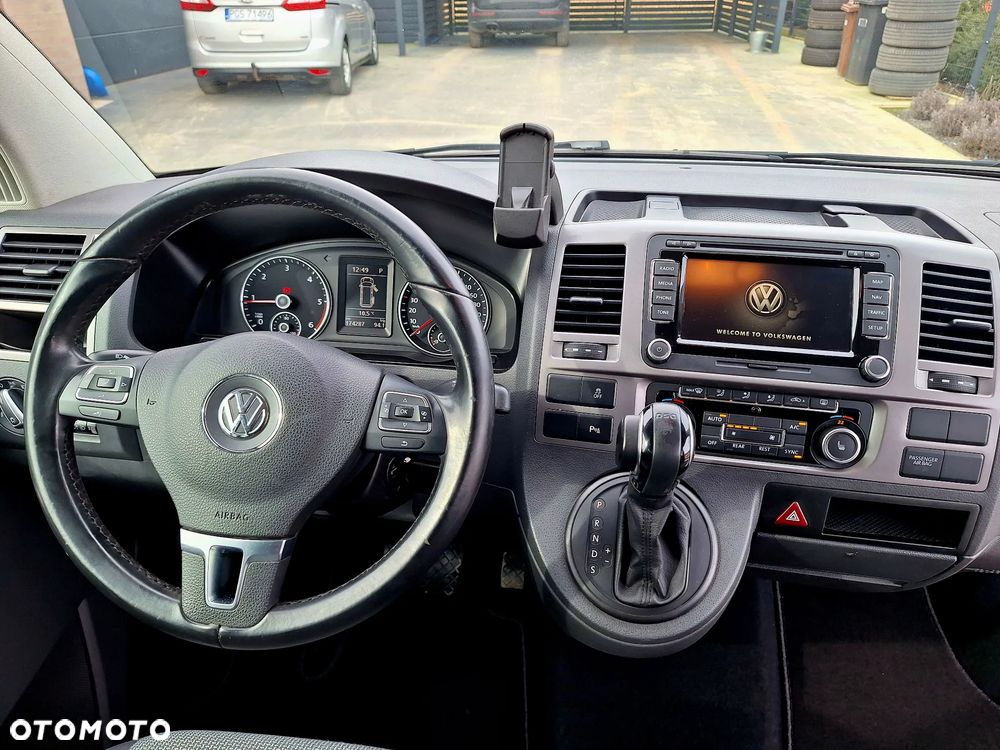 Volkswagen Caravelle - 15