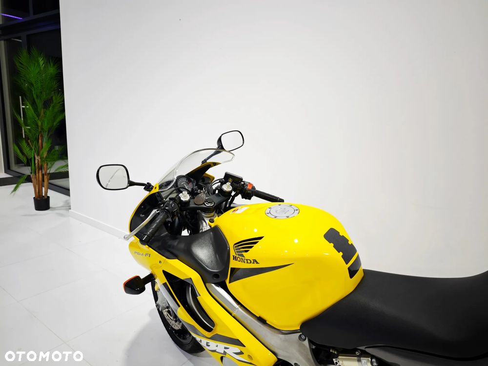Honda CBR - 15