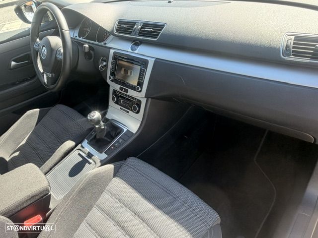 VW Passat CC 2.0 TDi BlueMotion - 16