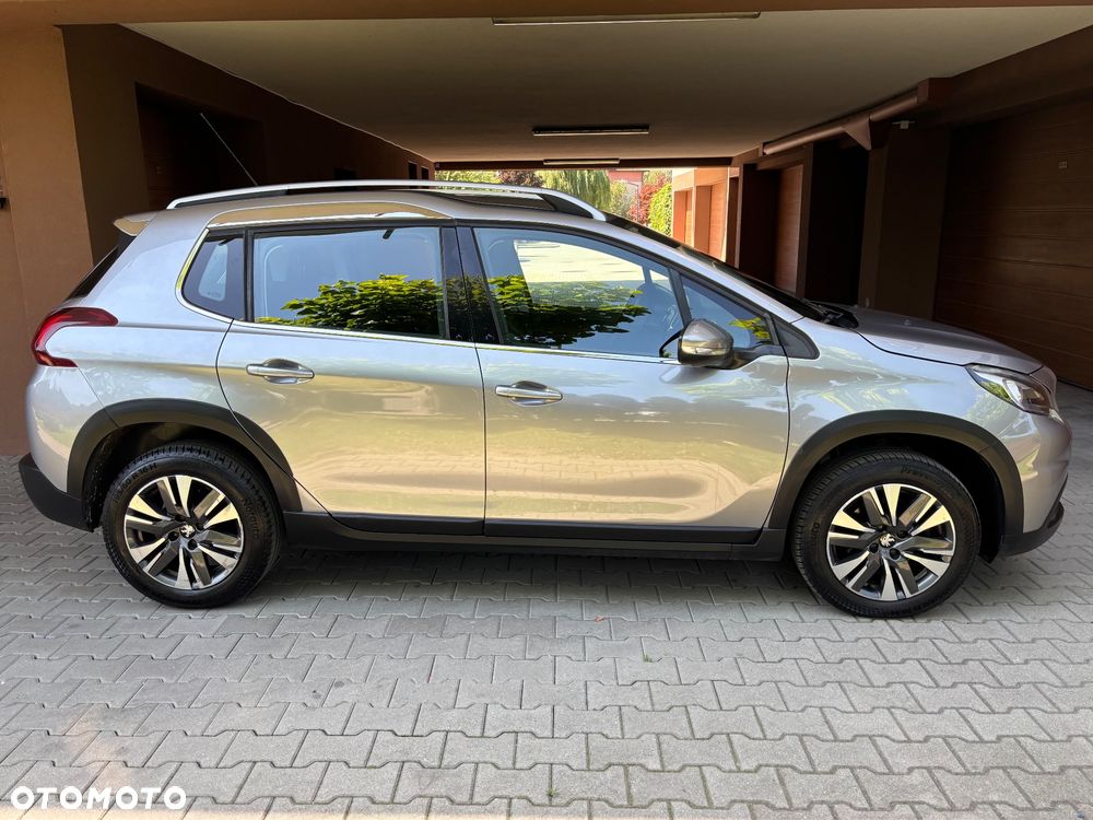 Peugeot 2008 PureTech 110 GPF Stop&Start EAT6 Allure - 21