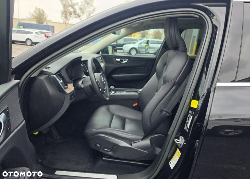 Volvo XC 60 B5 B AWD Plus Bright - 7