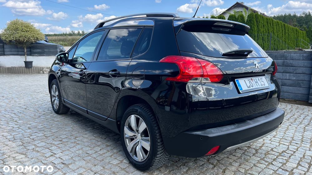 Peugeot 2008 1.2 Pure Tech Style - 6