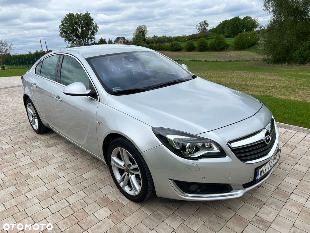 Opel Insignia 2.0 T Cosmo 4x4 - 13