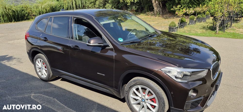 BMW X1 sDrive18i xLine - 10