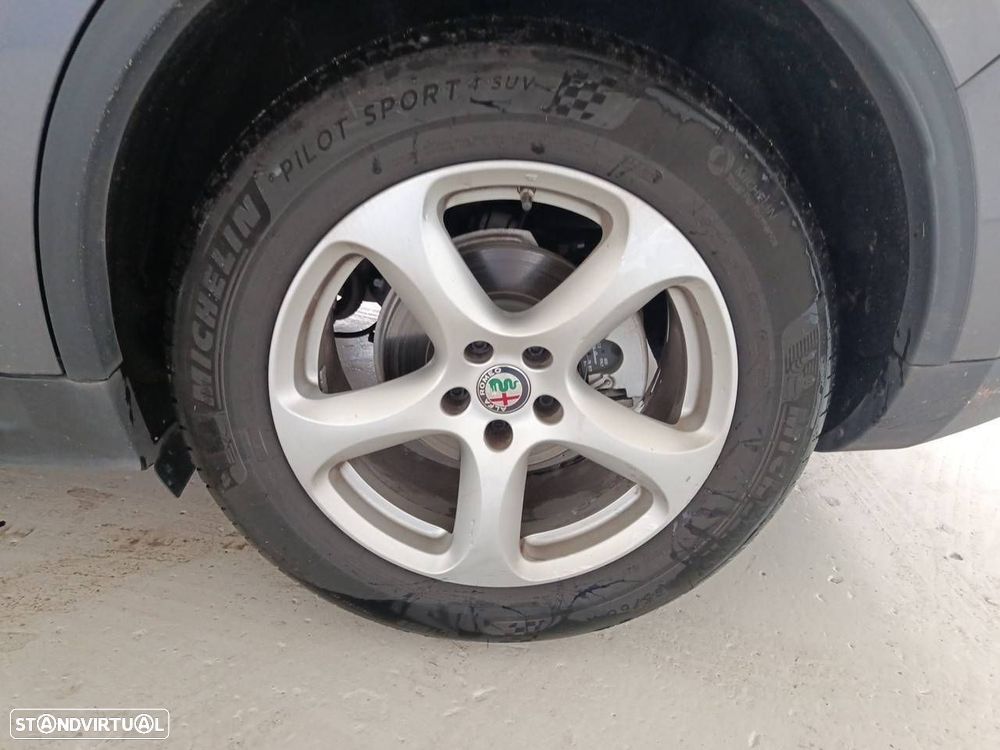 Alfa Romeo Stelvio 2.2 D Super AT8 - 11