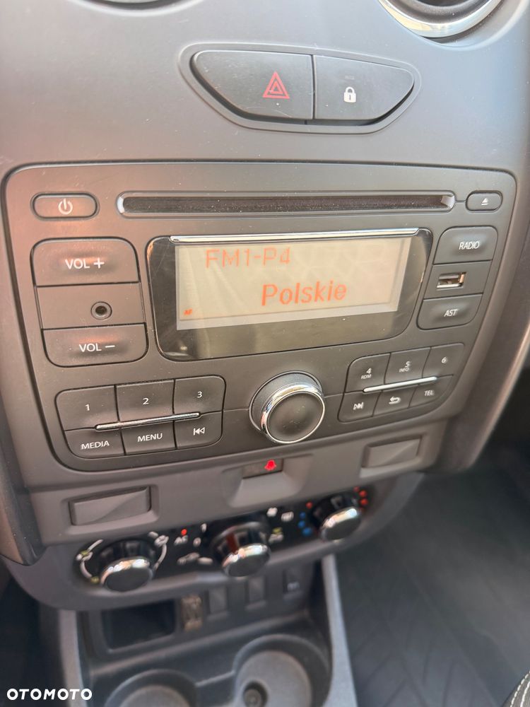 Dacia Duster 1.6 Laureate Euro5 - 23