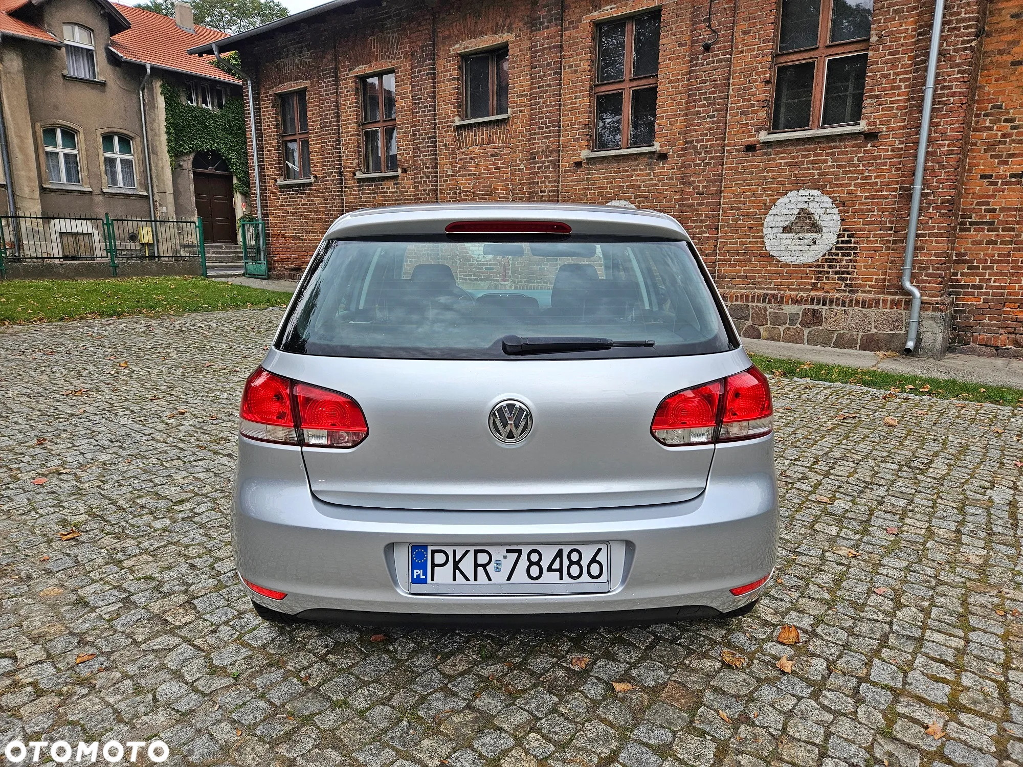 Volkswagen Golf VI 1.6 Comfortline - 24