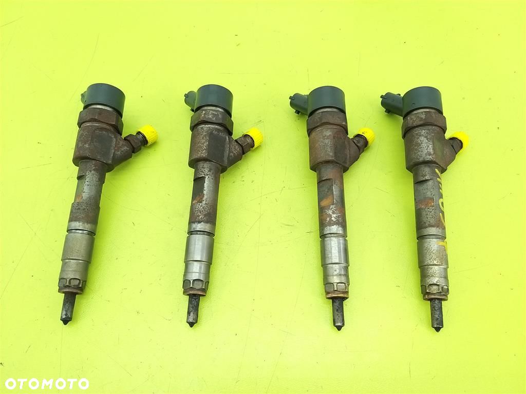 Komplet wtrysków wtryski Mitsubishi Carisma II 1.9D115KM 99-2004 8200238528 - 1