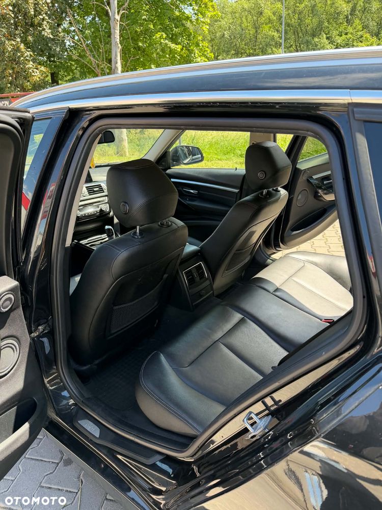 BMW Seria 3 320d Luxury Line - 13