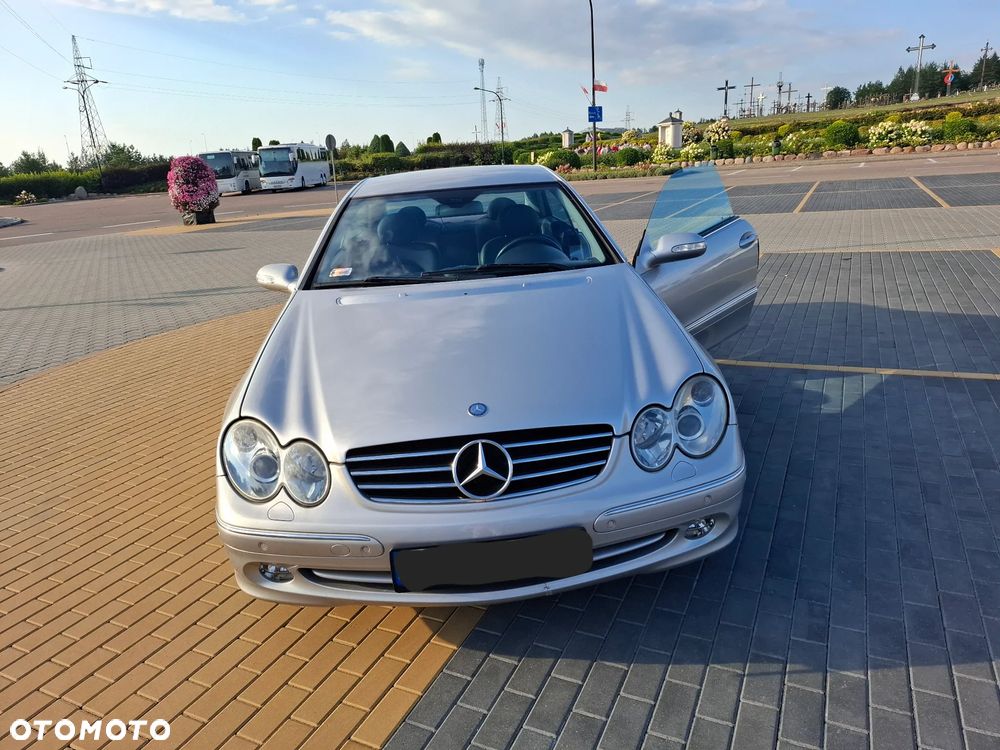 Mercedes-Benz CLK - 8