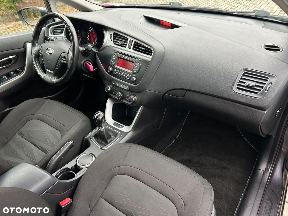 Kia Ceed 1.4 CVVT Vision - 15