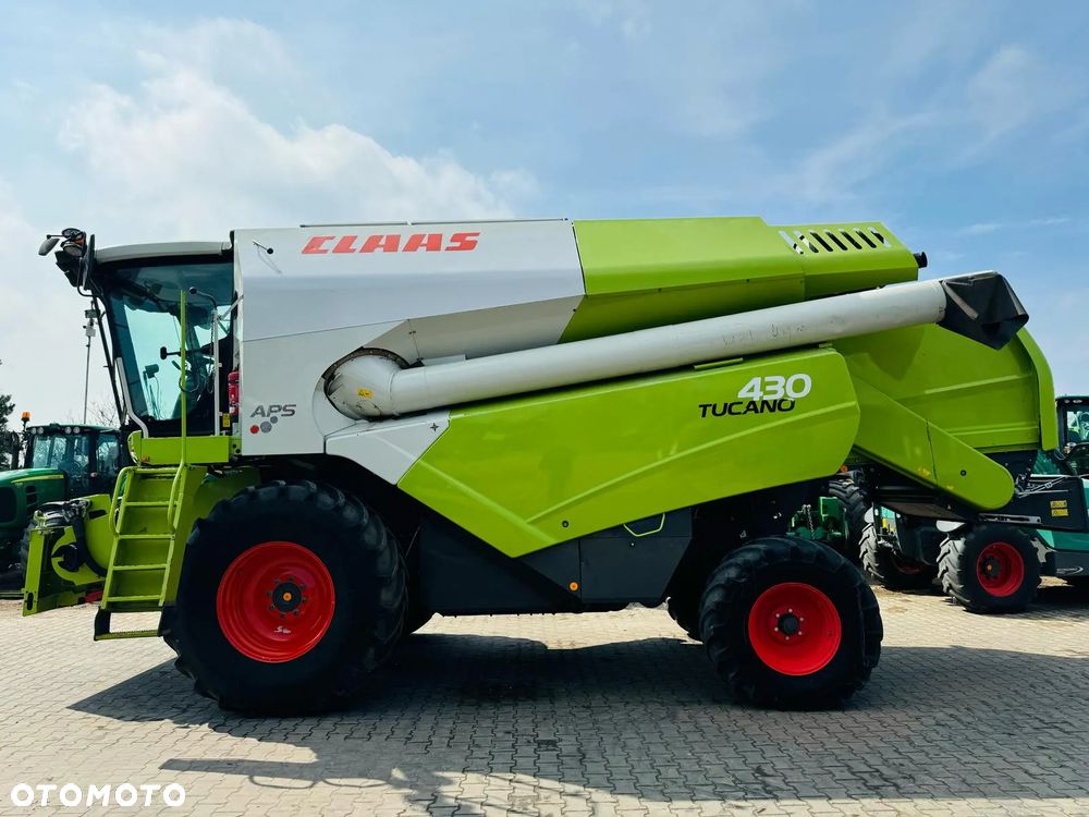 Claas Tucano 430 APS - 5