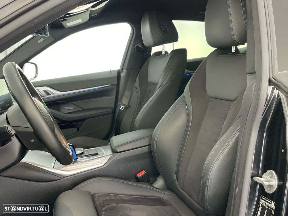 BMW i4 eDrive40 Desportiva M - 17