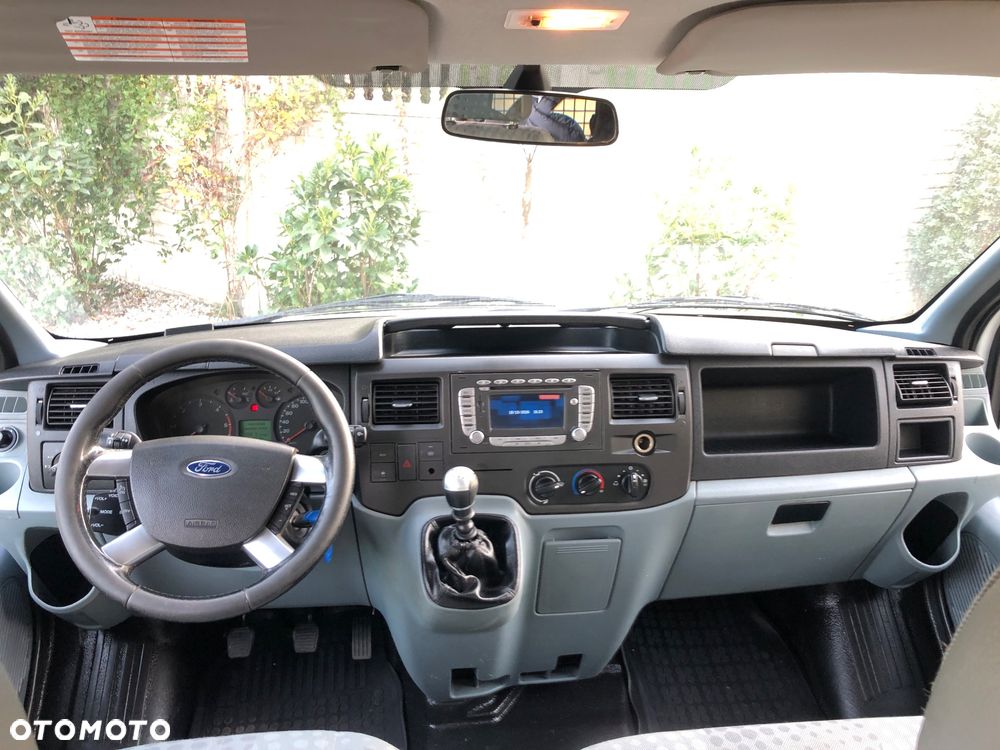 Ford Transit - 9