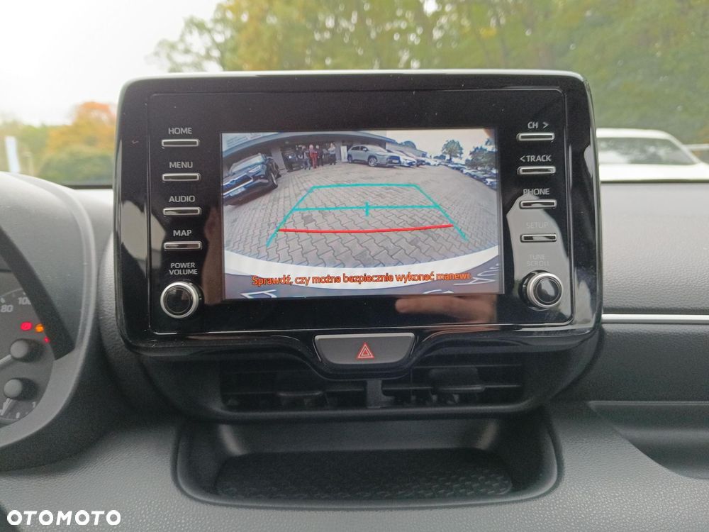 Toyota Yaris - 12
