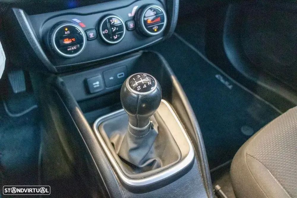 Fiat Tipo Station Wagon 1.3 M-Jet Lounge Tech - 12