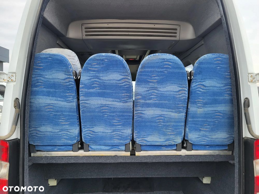 Mercedes-Benz Sprinter 518 CDI 24 miejsca + 3 stojące - 9